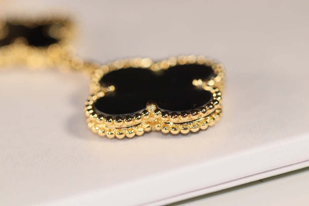 Miro CLOVER OHRRINGE GOLD ONYX PERLMUTT 3 MOTIVE