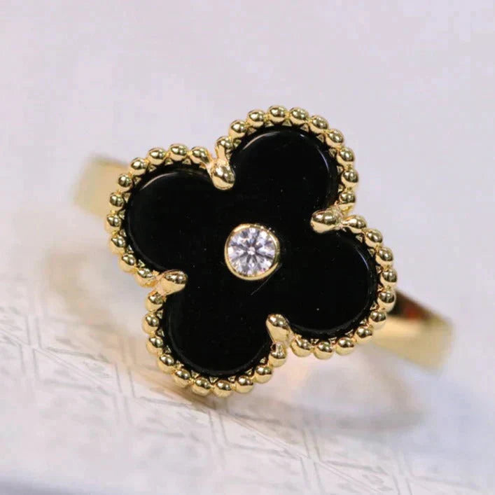 Miro CLOVER ONYX RING GOLD DIAMANT