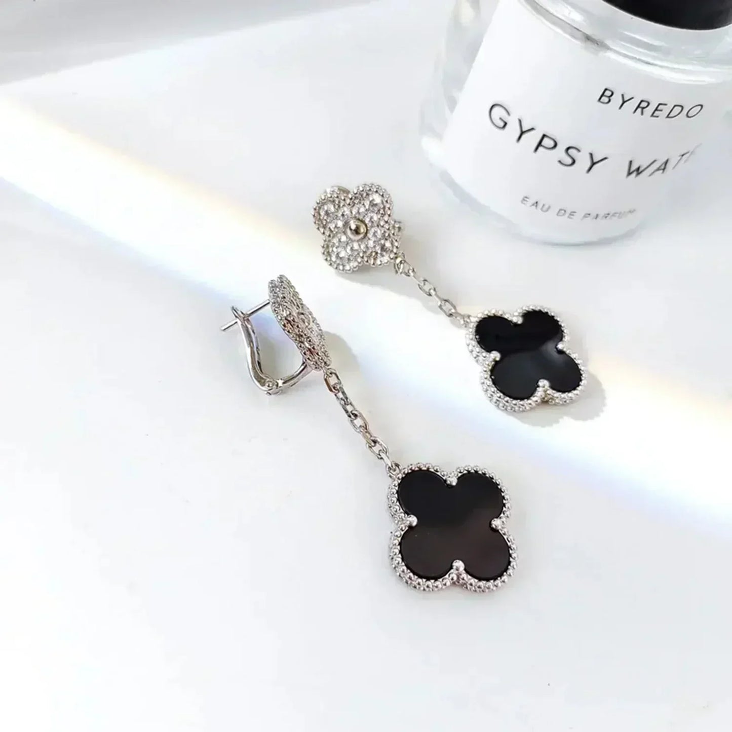 Miro CLOVER 2 MOTIVE DIAMOND ONYX OHRRINGE SILBER
