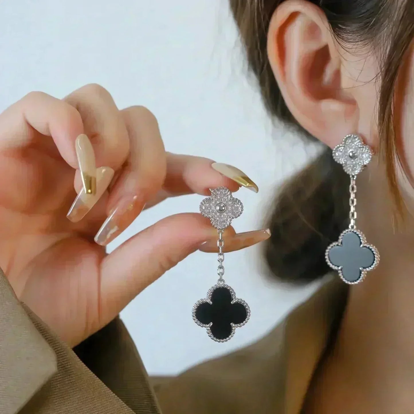 Miro CLOVER 2 MOTIVE DIAMOND ONYX OHRRINGE SILBER