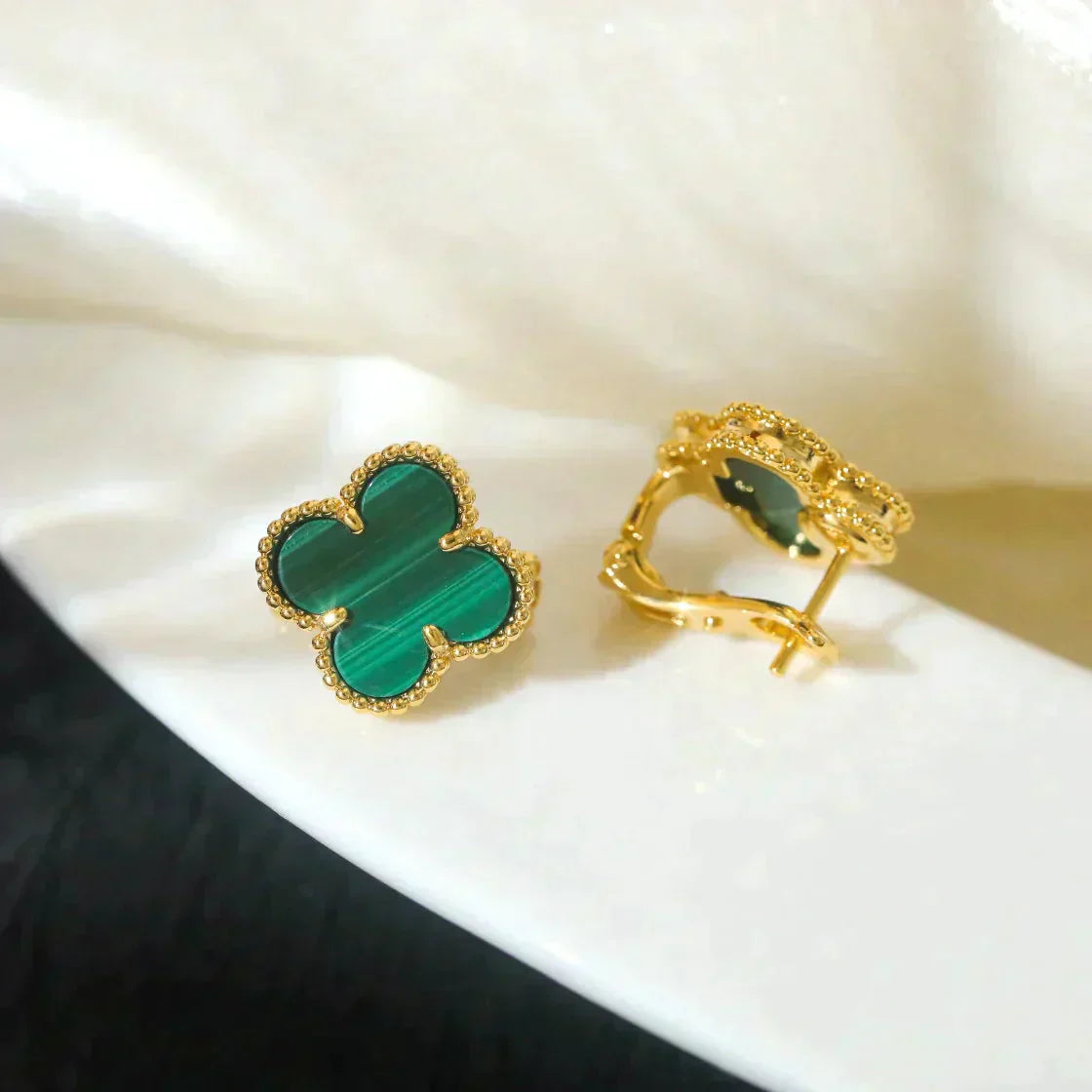 Miro CLOVER MEDIUM 1 MOTIFS MALACHITE  EARRINGS