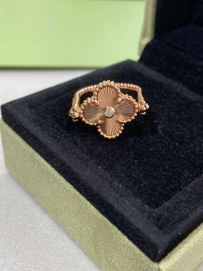 Miro CLOVER WENDERING ROSE GOLD
