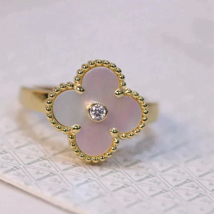 Miro CLOVER PINK MOP RING GOLD DIAMANT