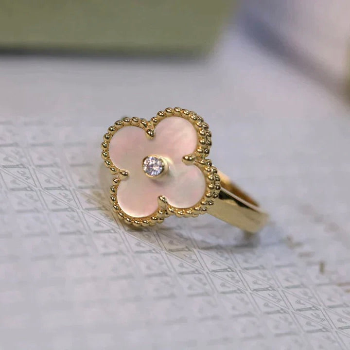 Miro CLOVER PINK MOP RING GOLD DIAMANT