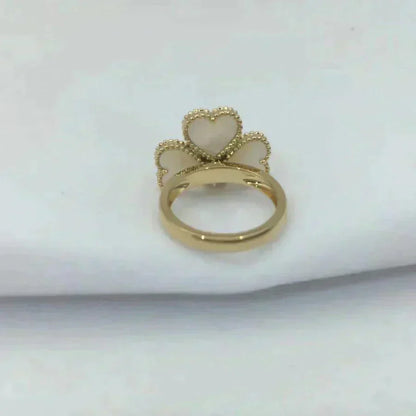 Miro SWEET CLOVER WHITE MOP RING