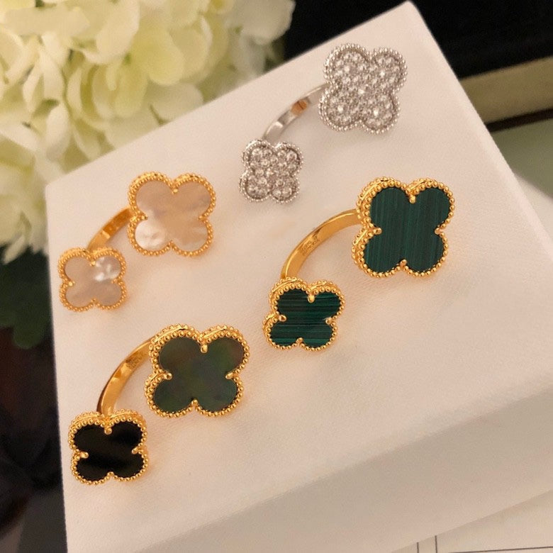 Miro CLOVER ZWISCHEN DEN FINGER-RING